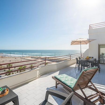 Costa Beach Apartment By The Portuguese Butler Costa de Caparica Exteriör bild