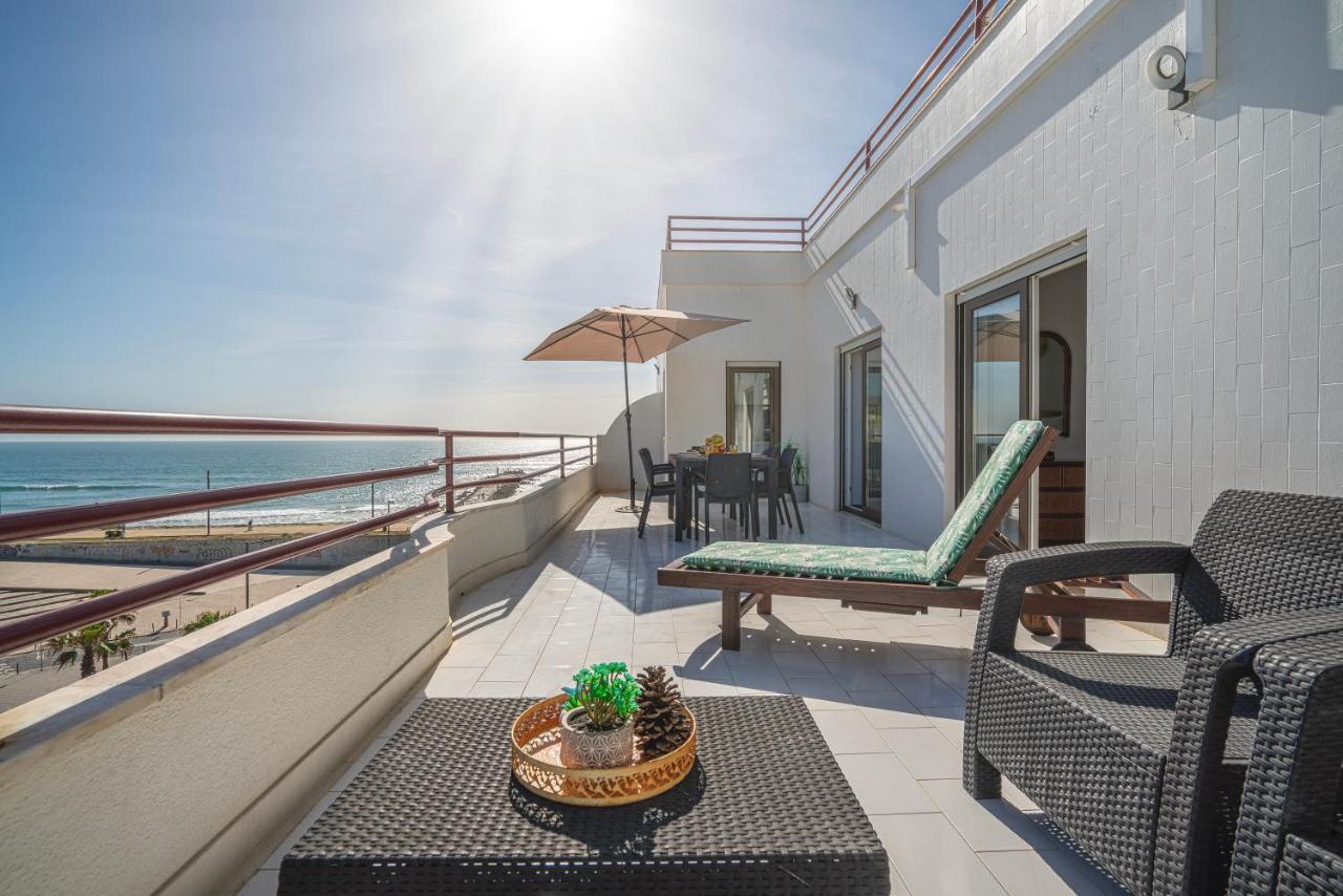 Costa Beach Apartment By The Portuguese Butler Costa de Caparica Exteriör bild