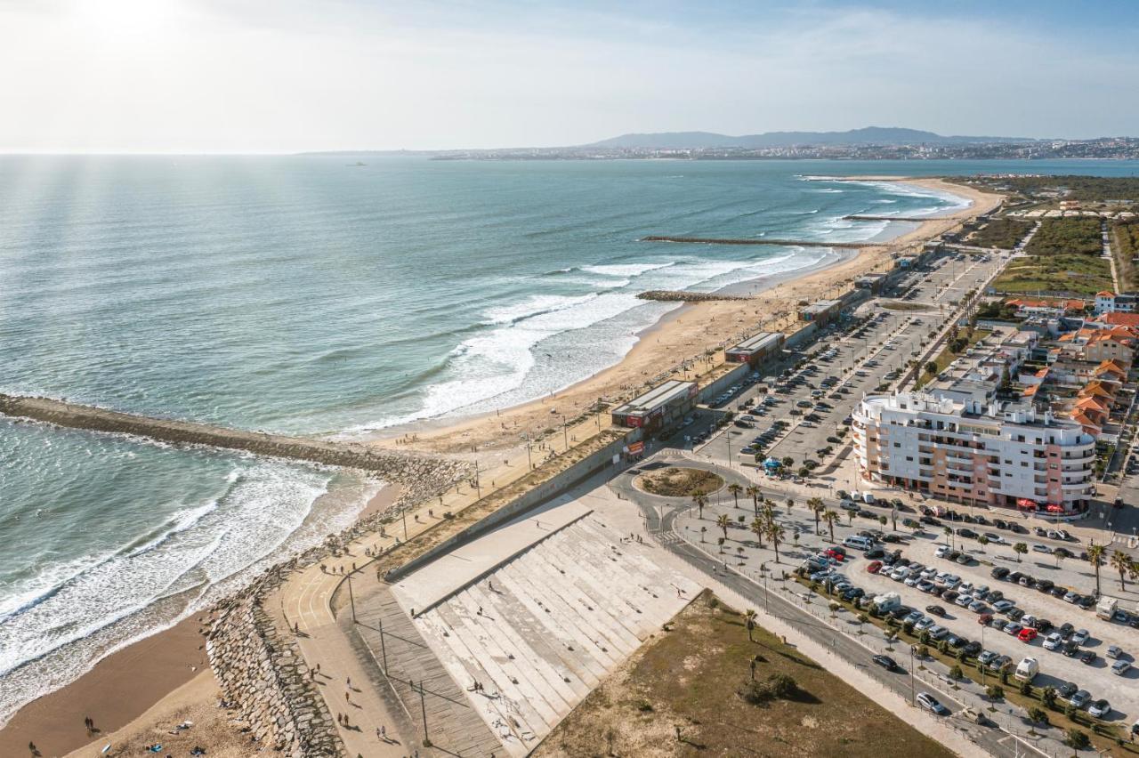 Costa Beach Apartment By The Portuguese Butler Costa de Caparica Exteriör bild