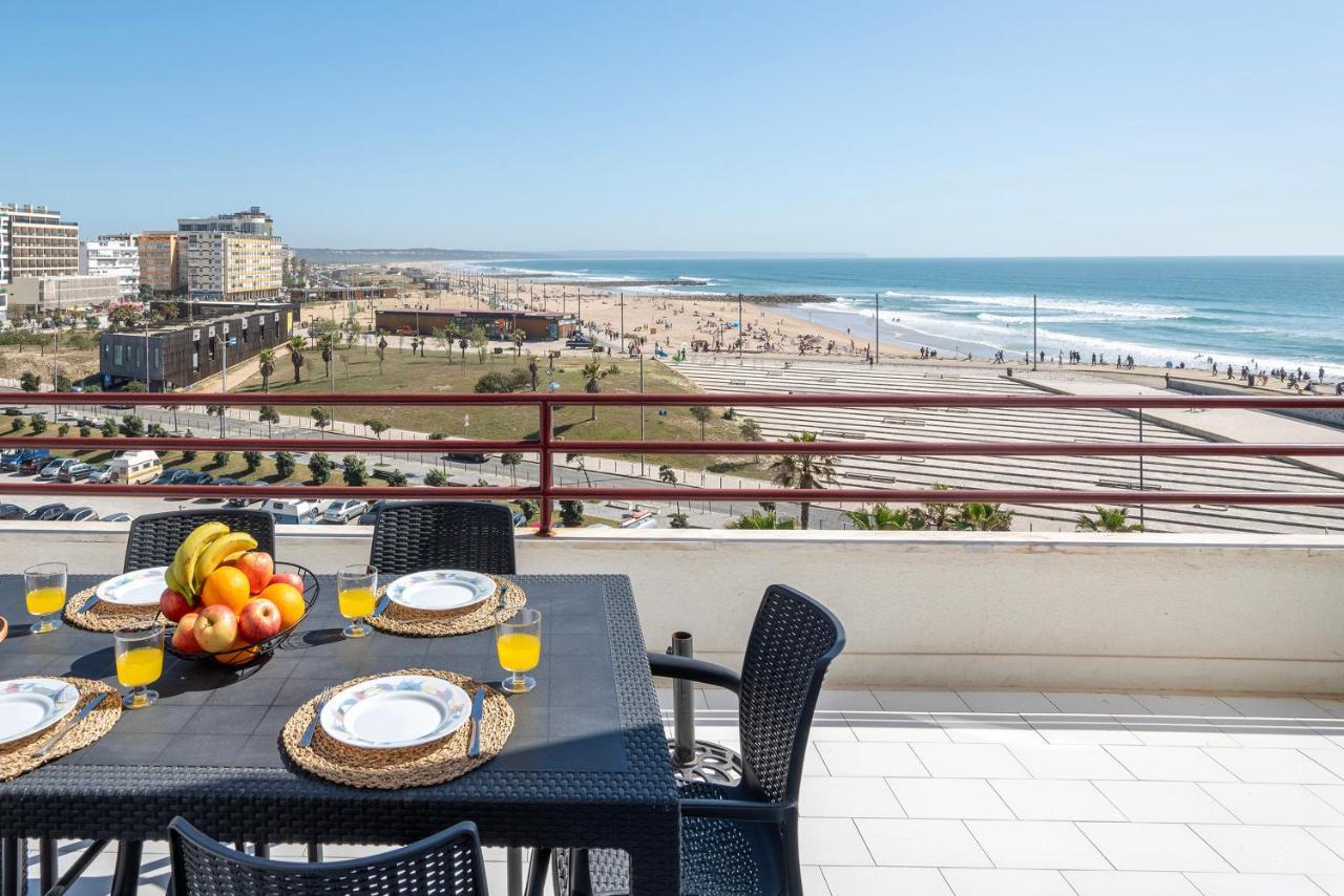Costa Beach Apartment By The Portuguese Butler Costa de Caparica Exteriör bild